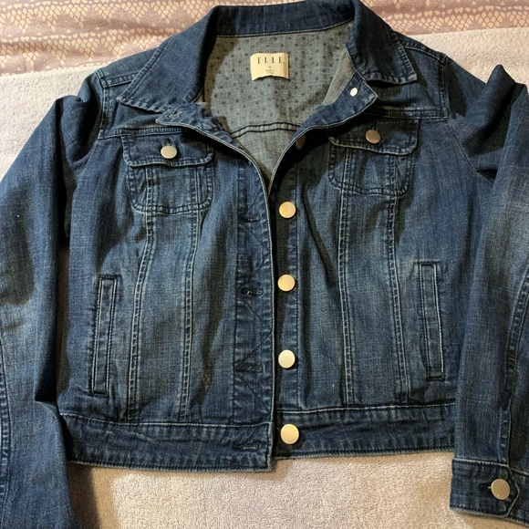 Jean Jacket - Picture 1 of 2